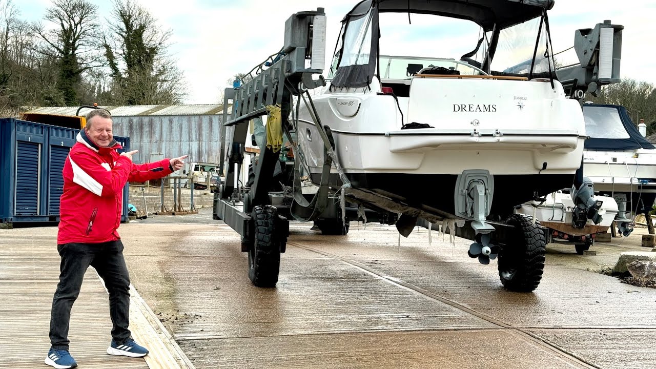 GREG'S BOAT : Launch Day!