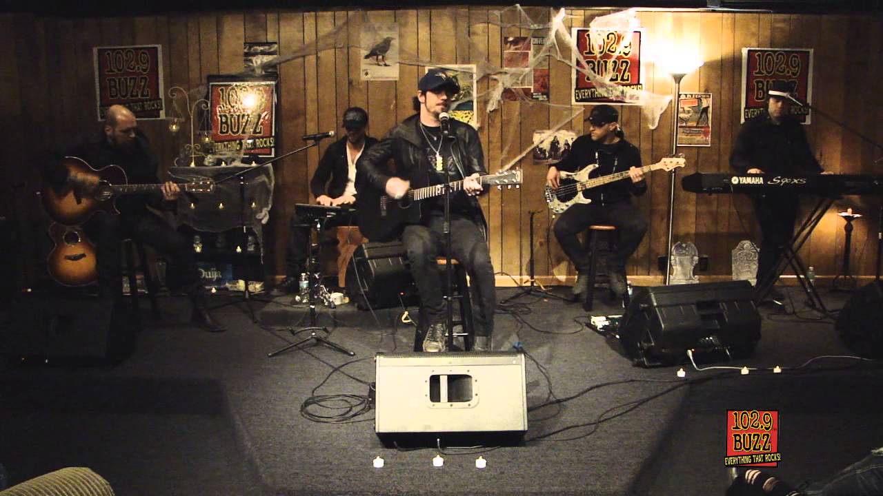 Buzz Acoustic Session - 3 Days Grace - Chalk Outline