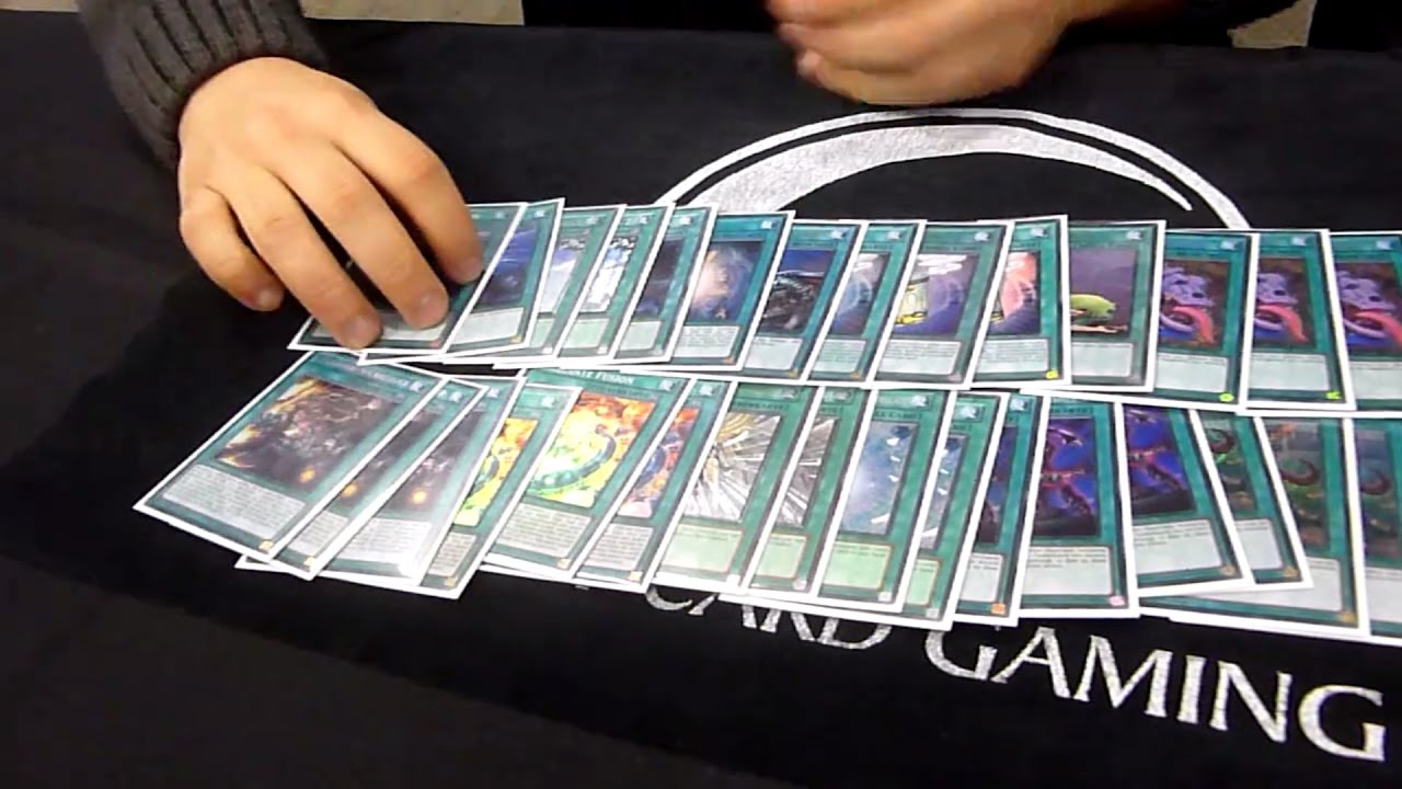 Top 32 YCS Prague 2017 - 60-Card Zombie Lightsworn Zoodiac - Alpay & Paul