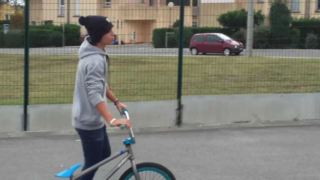 Tutoriel Bmx/Dirt n°2 : Le Fakie ou Rollback