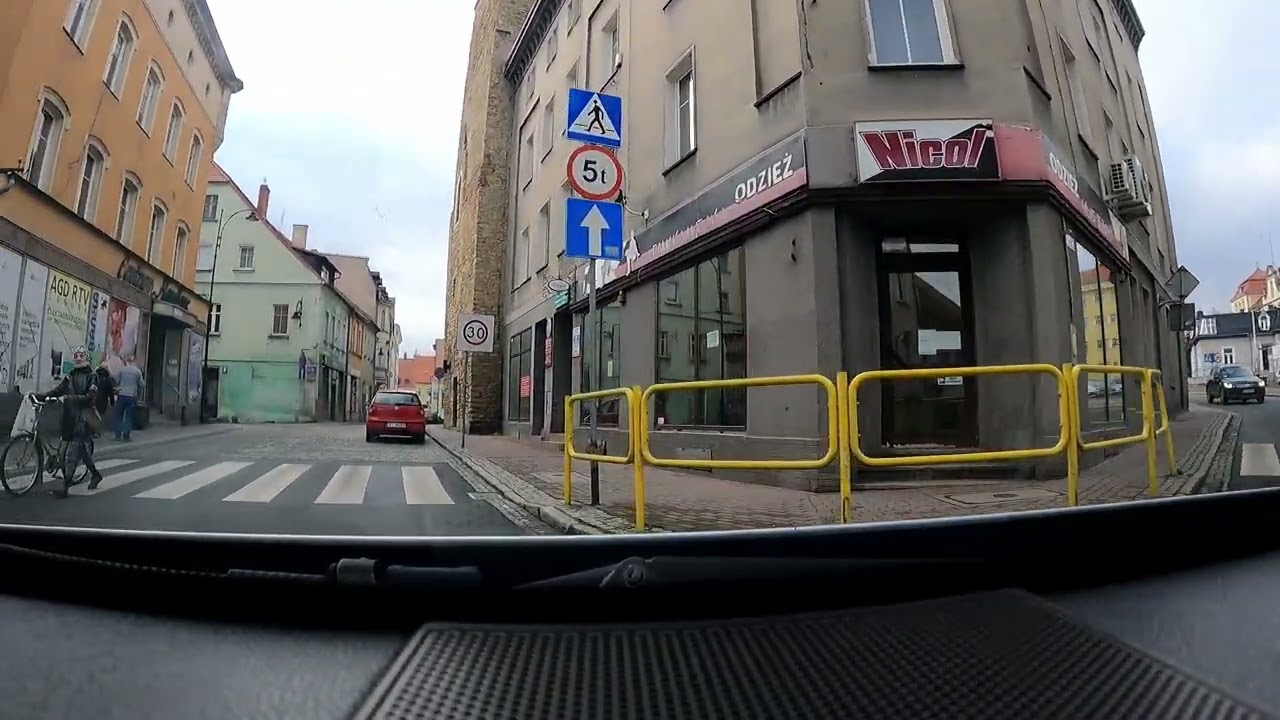 Bystrzyca Kłodzka z auta, wjazd od strony Długopola , 27.11.2024