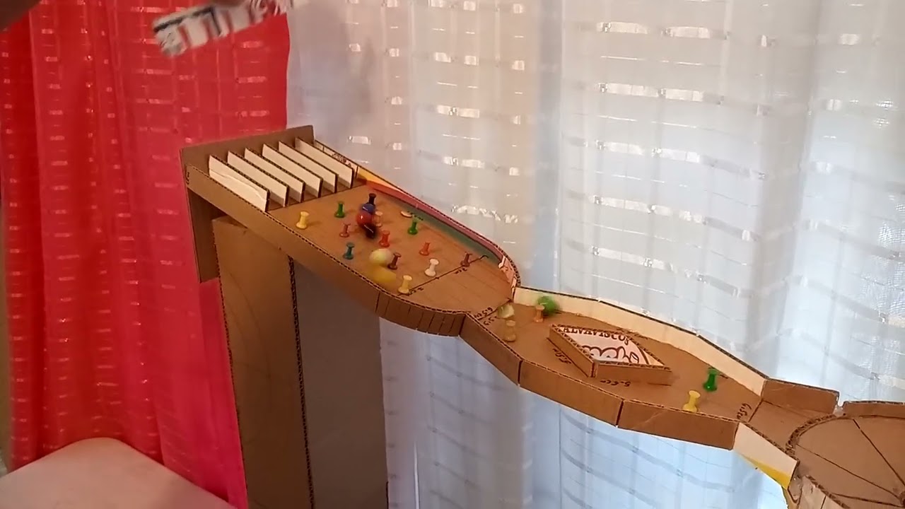 Carrera de Canicas con Obstaculos