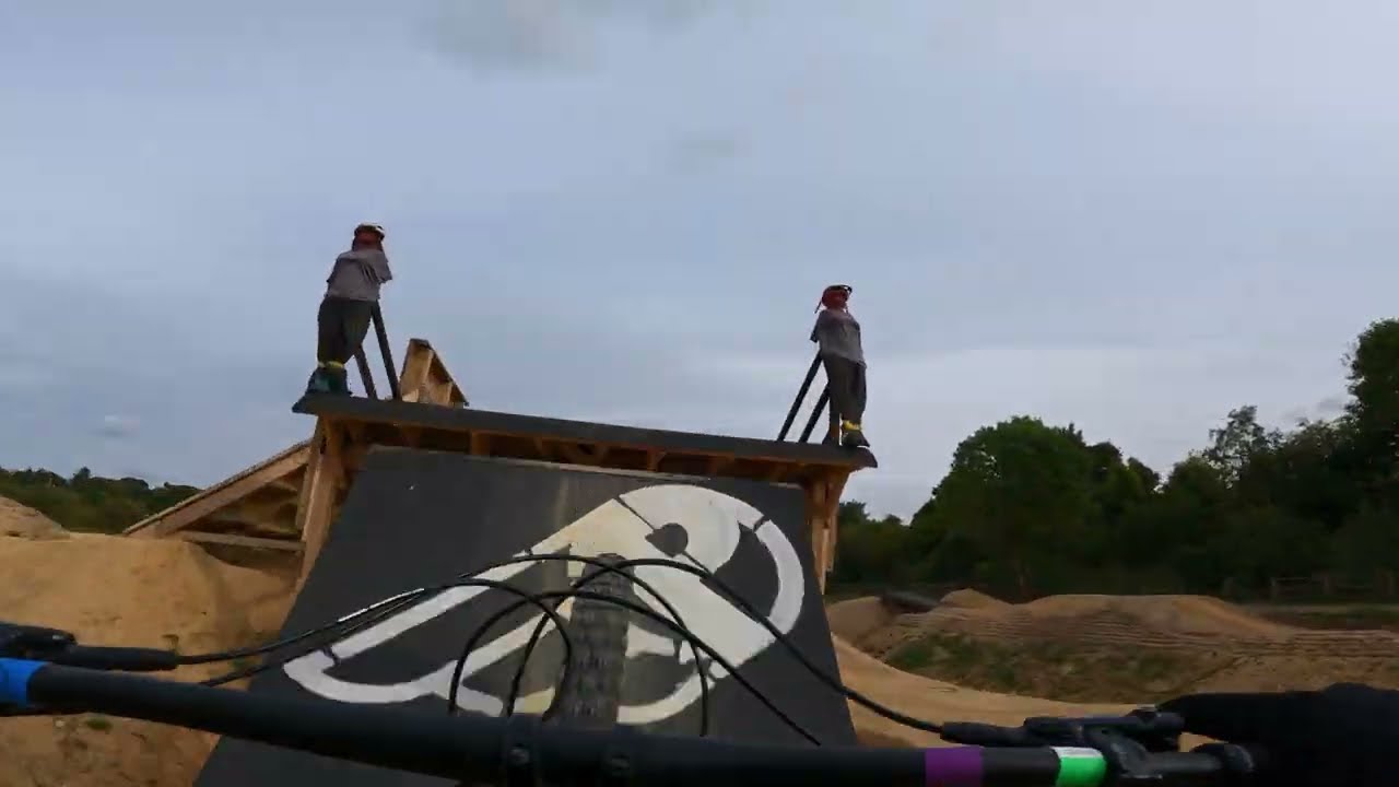 Progression Session: Phoenix Cycleworks - whale tail / big kickers gap jump line