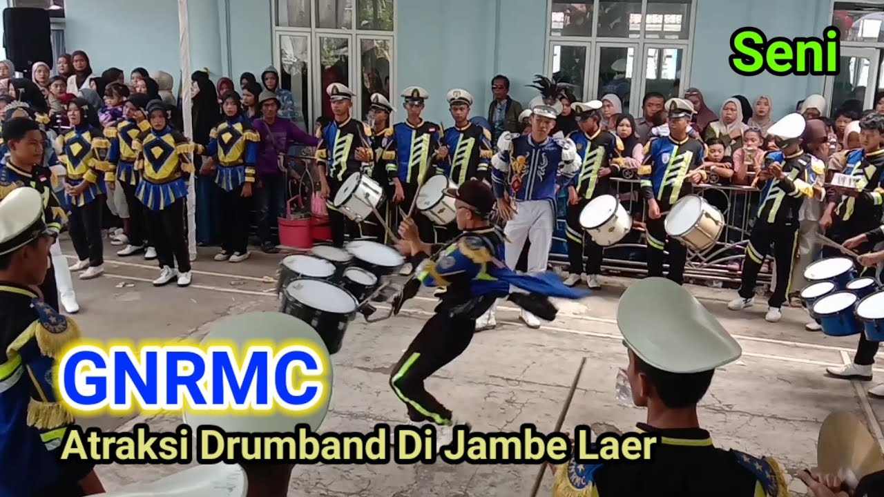 Atraksi Drumband GNRMC di Jambelaer.  Gunung Sunda. Sukabumi