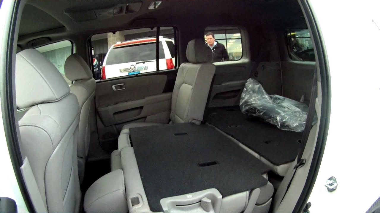 2012 PILOT Folding Seats Expand Cargo Area