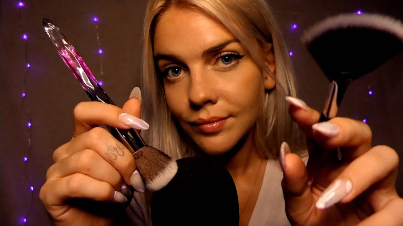 ASMR | Brushing tout doux sur le micro et ton visage 😴 + inaudible