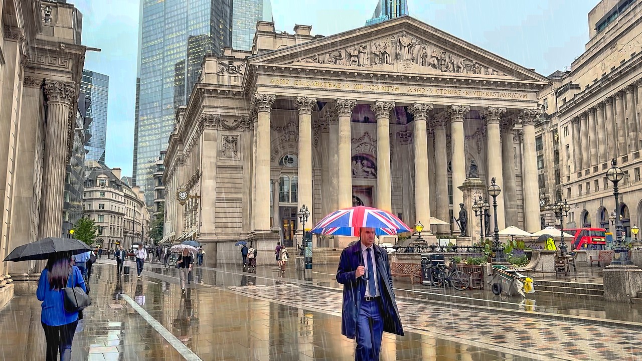 Rainy London Walk 2026 ☔️ Wet Morning Rush Hour in the City of London | 4K HDR
