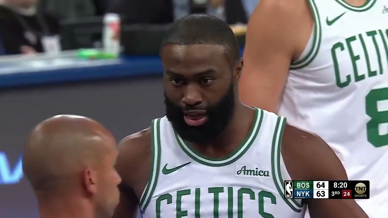 Kevin Harlan confused by the advertisement read during the Celtics vs Knicks game