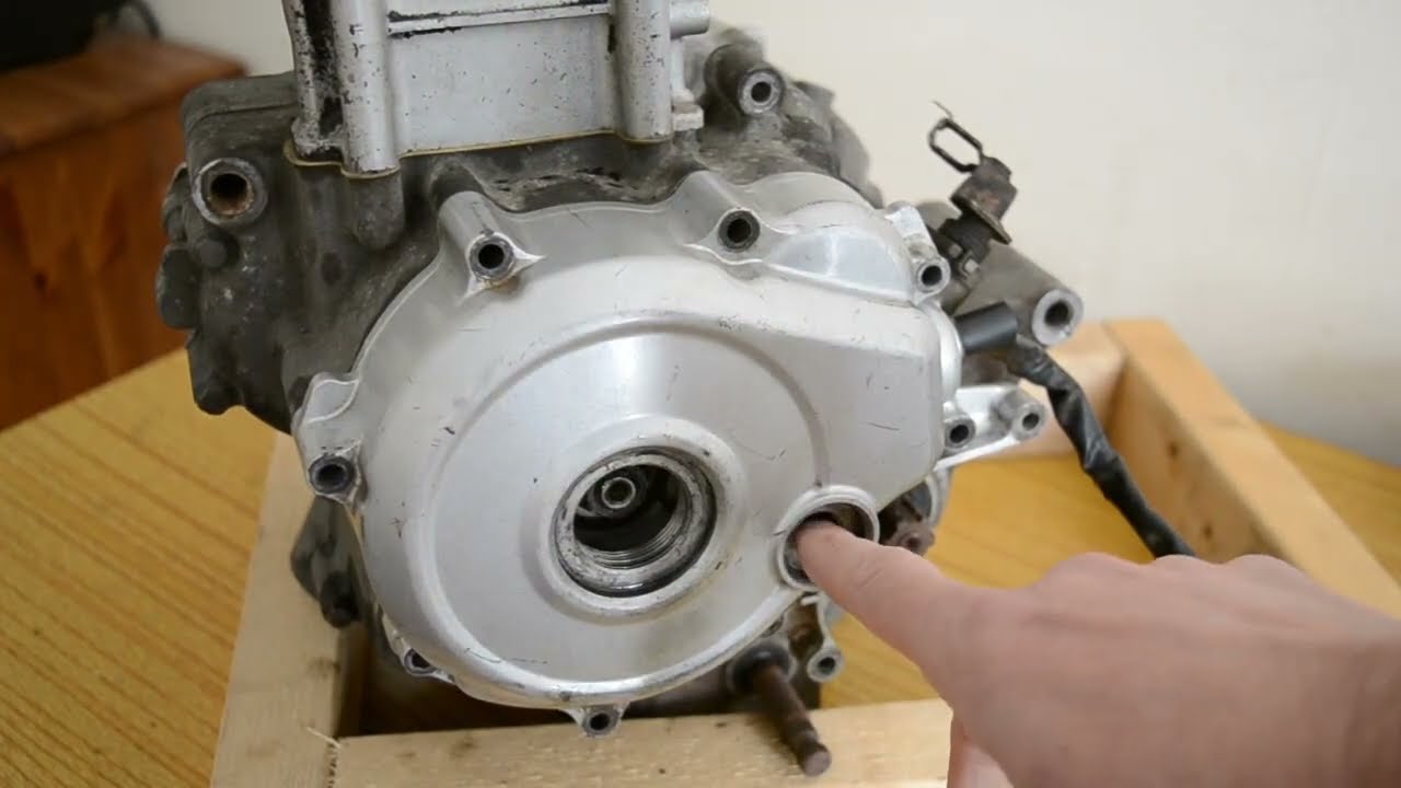 Yamaha R125 / WR125 Cylinder Head Removal & Refitting: Full Top-End Engine Guide 🛠️