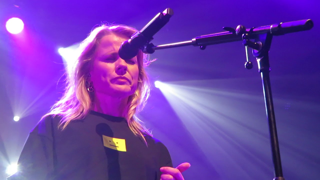 Homesick - Ilse DeLange