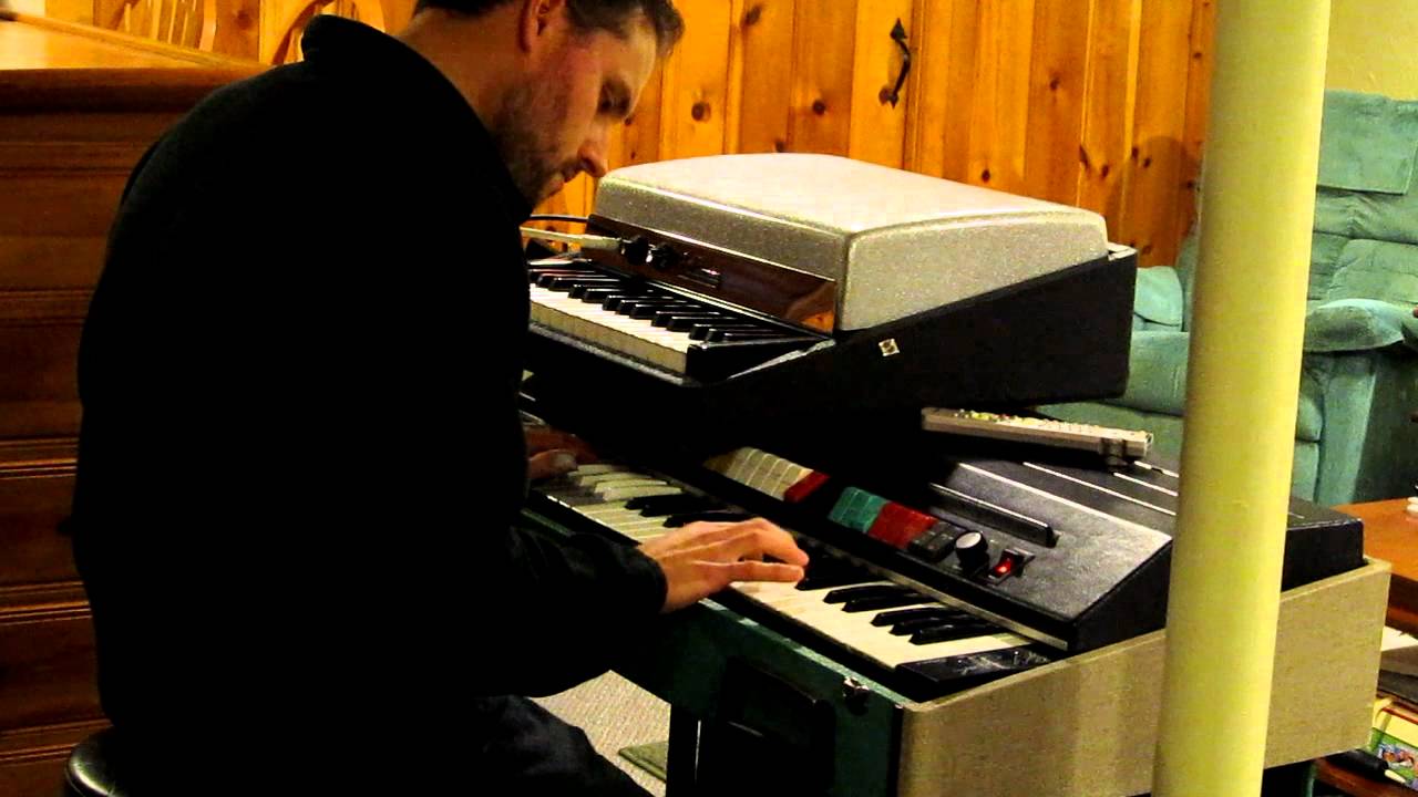 Love Me Two Times Gibson G101 Organ Fender Rhodes Piano Bass