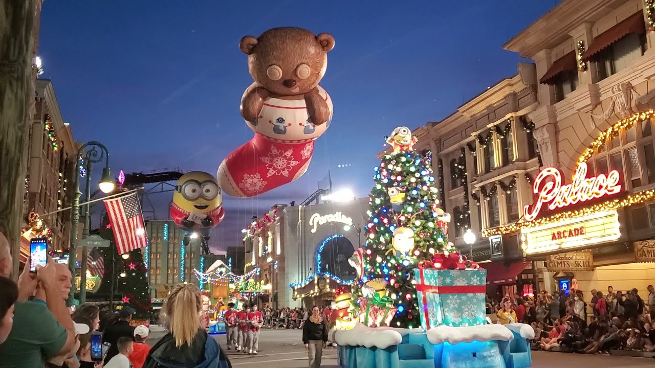 Universal's Holiday Parade Featuring Macy's.  November 2021