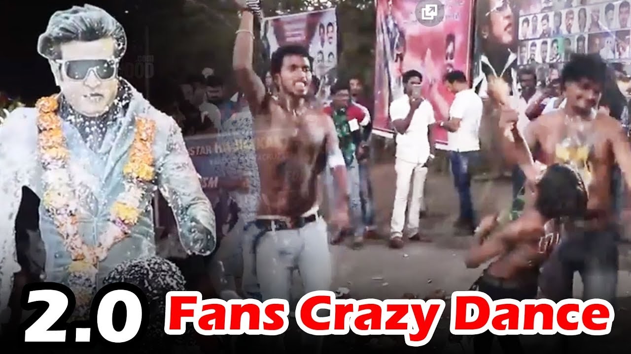 Fans Crazy Dance Celebrate The Release Of 2.0 Movie In Mumbai At Aurora Theatre - Video