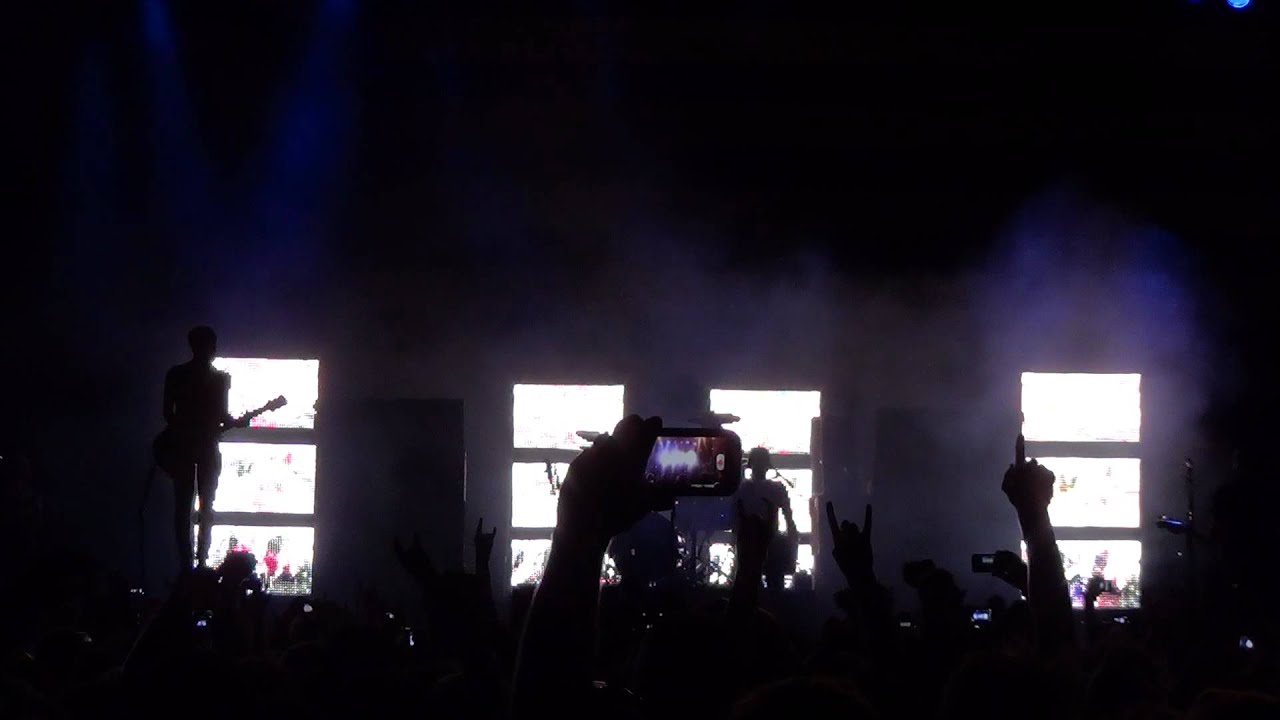 Rise Against - Help Is On The Way (live at Riot Fest 2012)