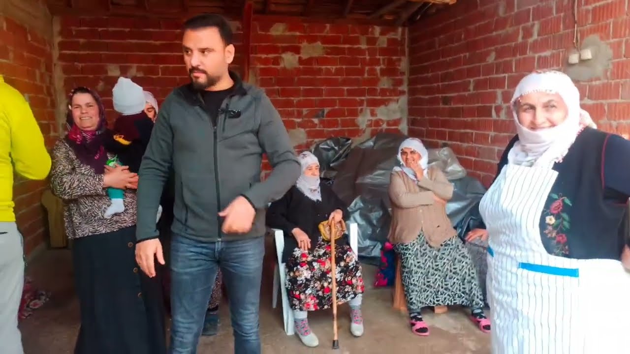 ERBAA ÜZÜMLÜ KÖYÜ ALİŞAN İLE HAYATA GÜLÜMSE SETİNDE ALİŞAN  03 Ocak 2024