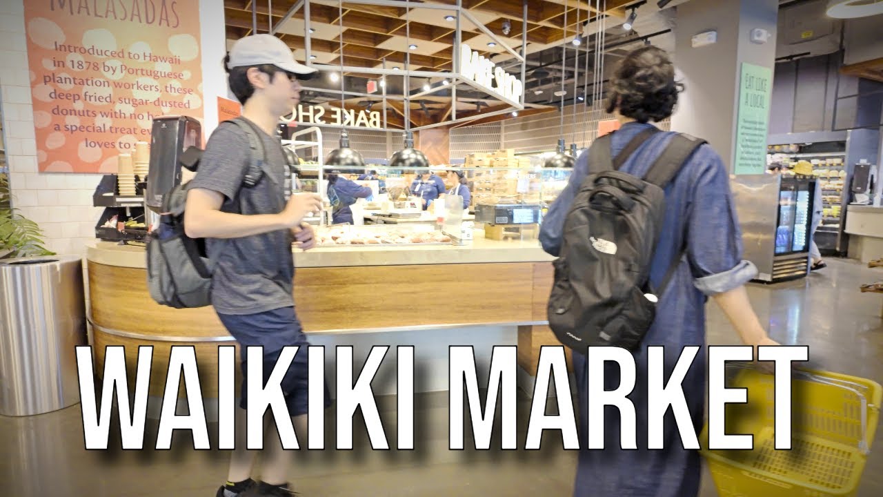 Shopping at Waikiki Market on Kuhio Ave