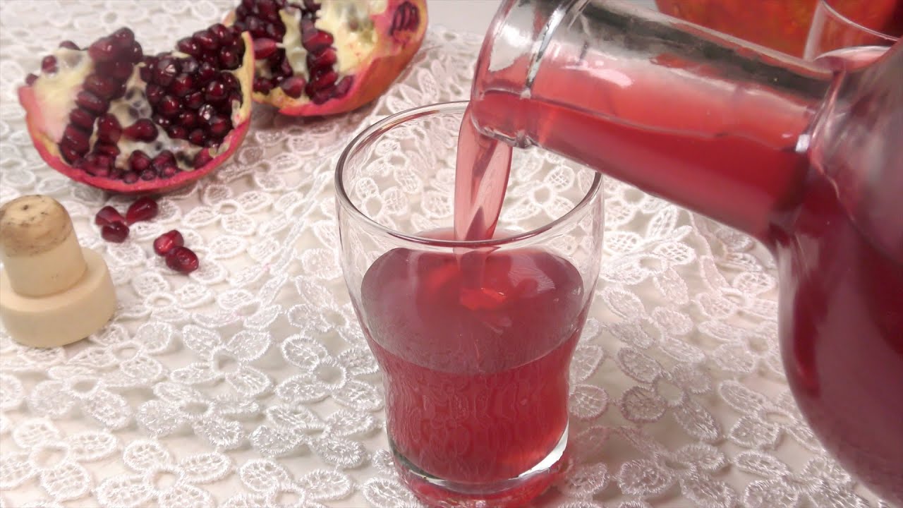 LIQUORE AL MELOGRANO FATTO IN CASA 😍Idea  Regalo per Natale 🎄🎅🏻🎄