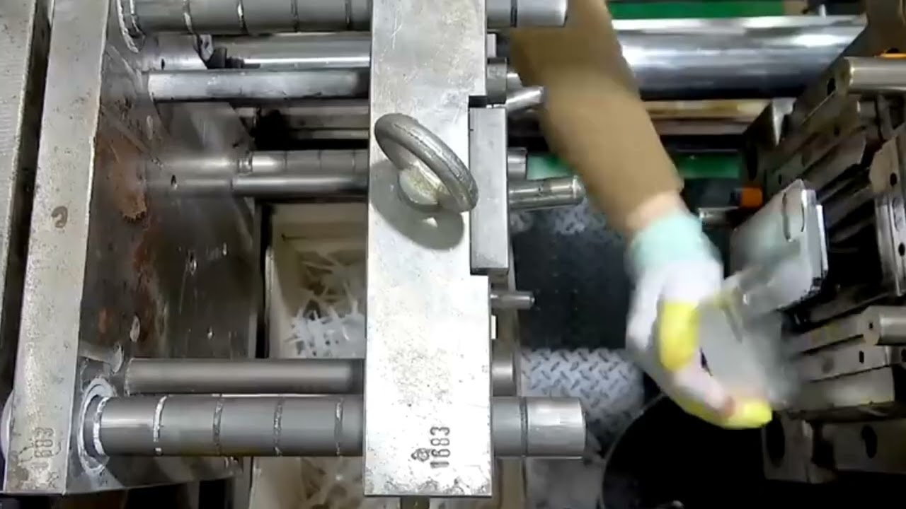 iPhone 14 case cover manufacturing process