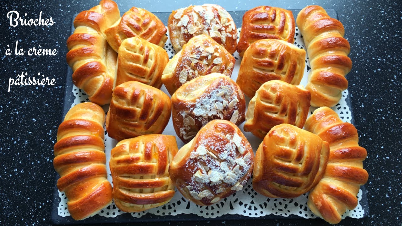 BRIOCHES À LA CRÈME PÂTISSIÈRE