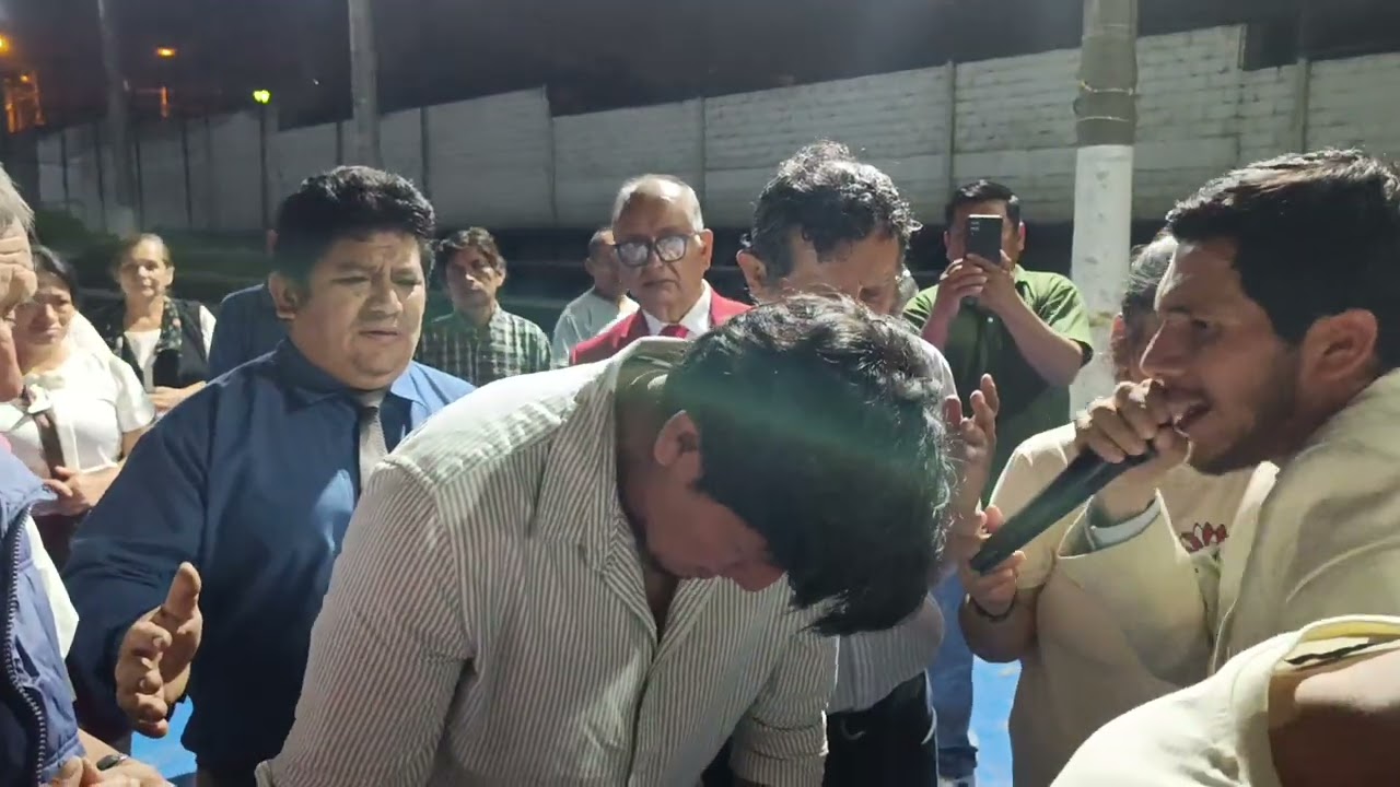 Almas entregaron su vida a Jesucristo. Independencia, Lima , Perú.  Pastor José David Chavez.