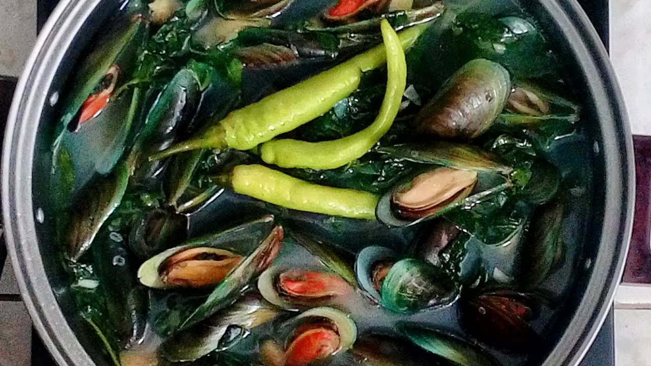 Tinolang Tahong | Mussels in Ginger Soup