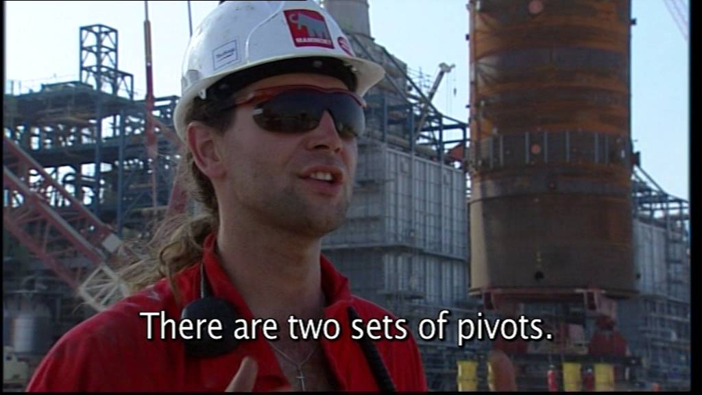 Mammoet - Giant in the sweltering desert - Ras Laffan, Qatar (2006)