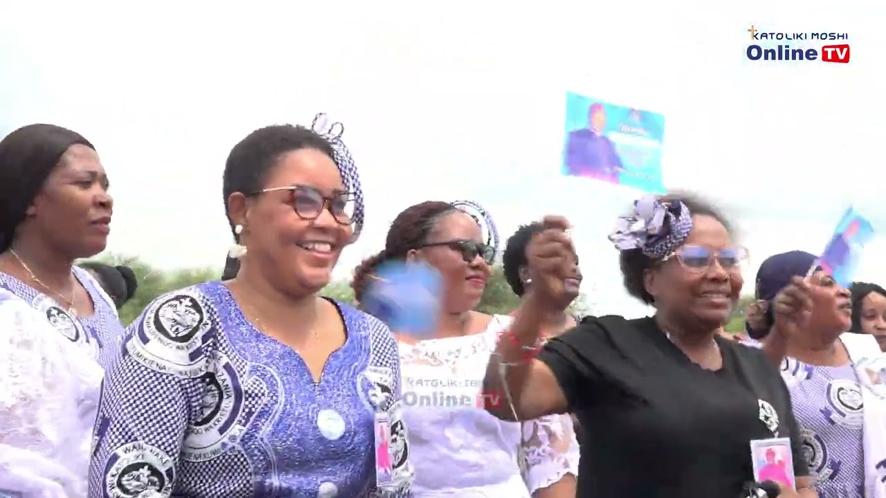 TAZAMA ANAKUJA KUHANI, KUHANI MKUU || ASKOFU PROSPER LYIMO ALIVYOPOKELEWA JIMBONI SHINYANGA