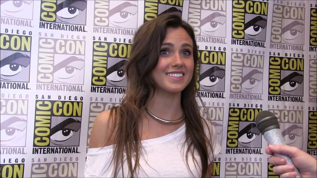 Poppy Drayton from The Shannara Chronicles at Comic Con 2015