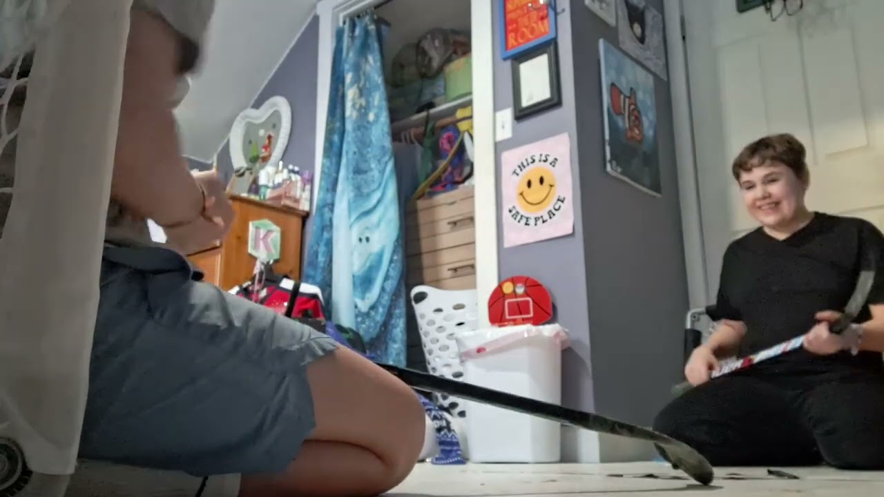 Panthers vs Capitals knee hockey ft RYRYROCKY 