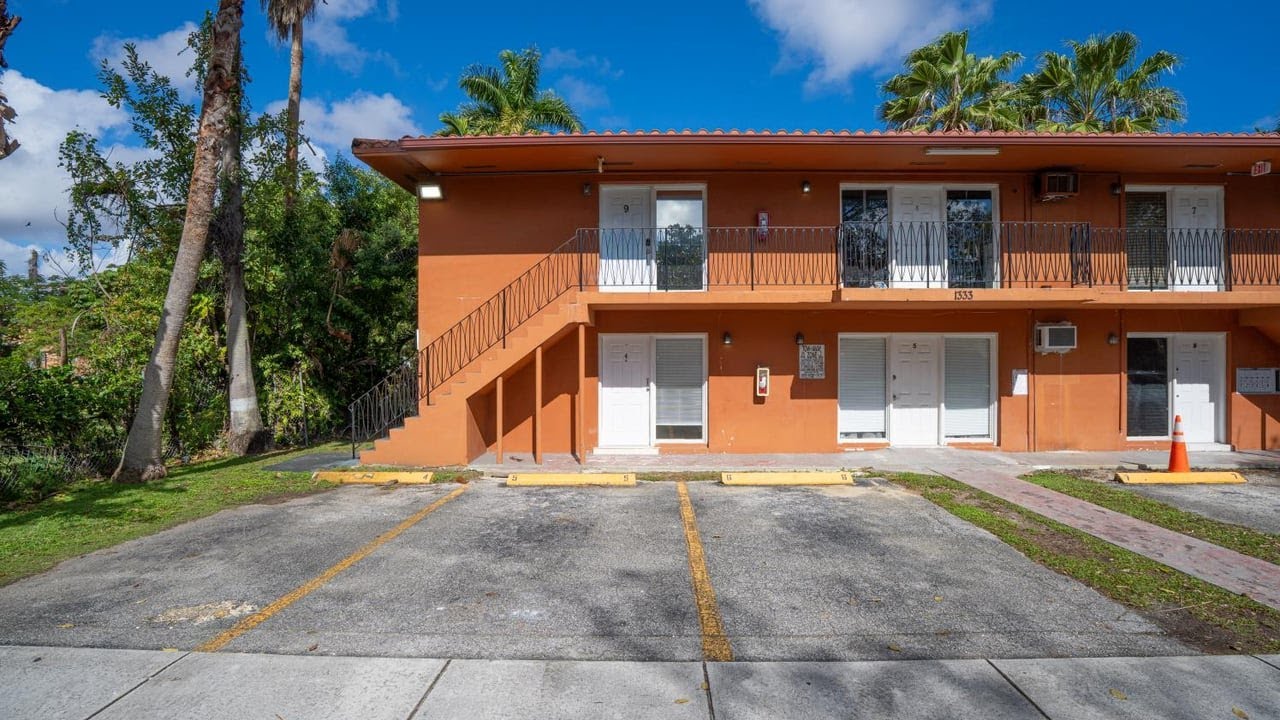 1333 NW 15th St, Miami, FL