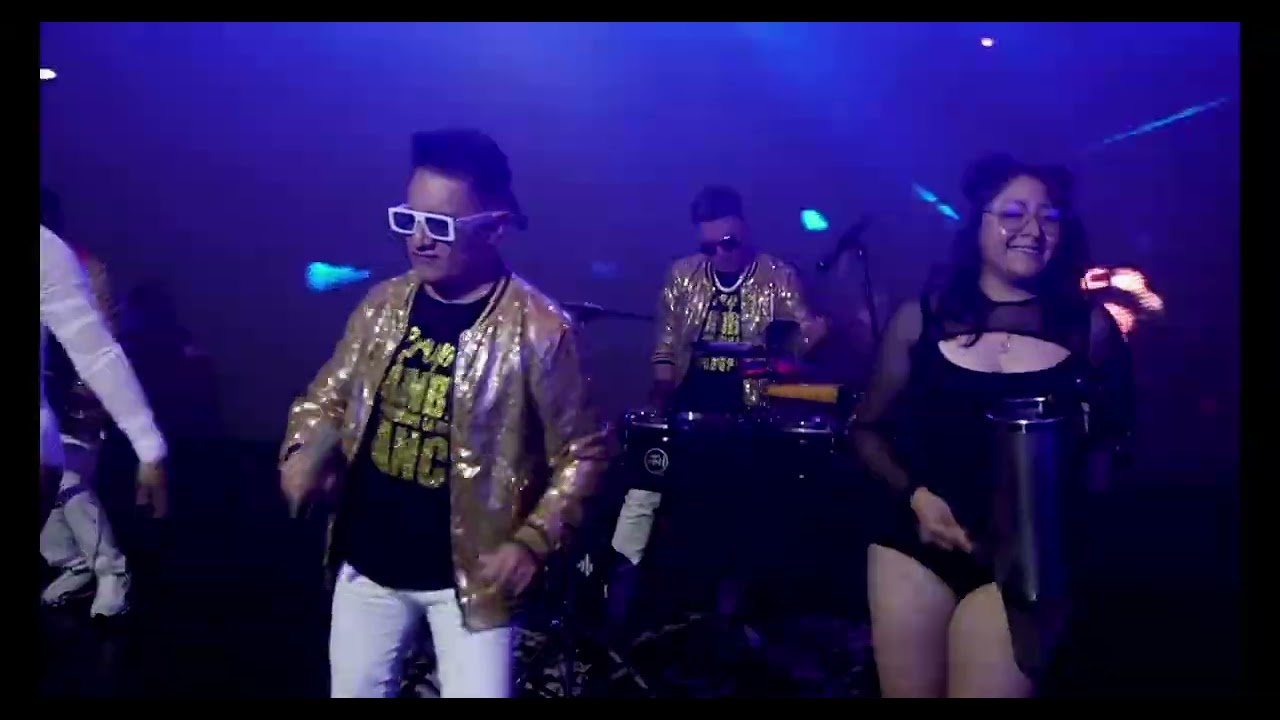 Como Una Novela Cumbia Dance.