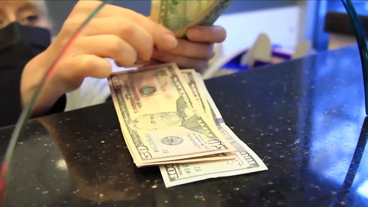 GLOBALink | How U.S. dollar's hegemony creates global chaos