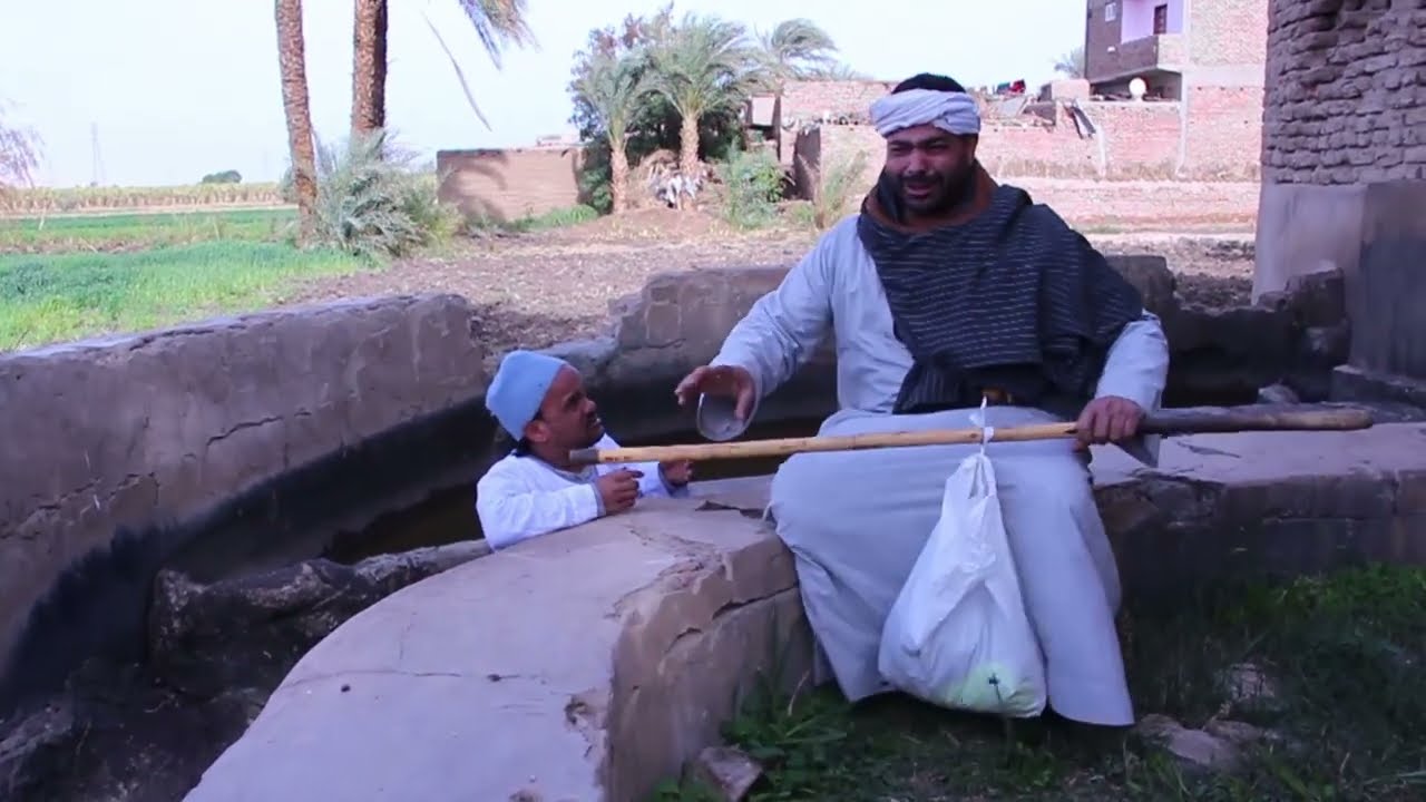 الحاج سمير اخدها كعب داير وعصام وسعيد دايخين عليه ضحك مش خلصاااااان