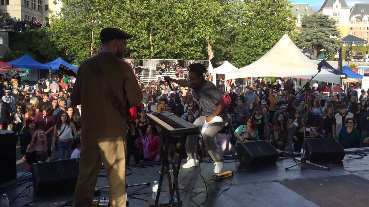MIKEY DANGEROUS PERFORMING LIVE @ THE  VICTORIA SKA & REGGAE FESTIVAL