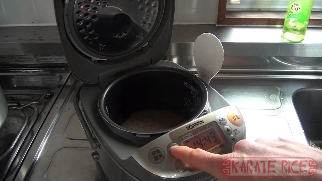 How to Cook Brown Rice in a Rice Cooker