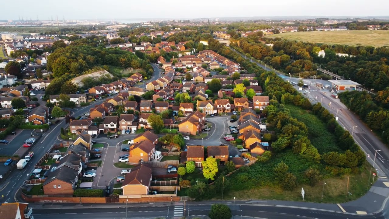 Greenhithe from Above: Stunning 4K Drone Footage of the River Thames & Queen Elizabeth II Bridge