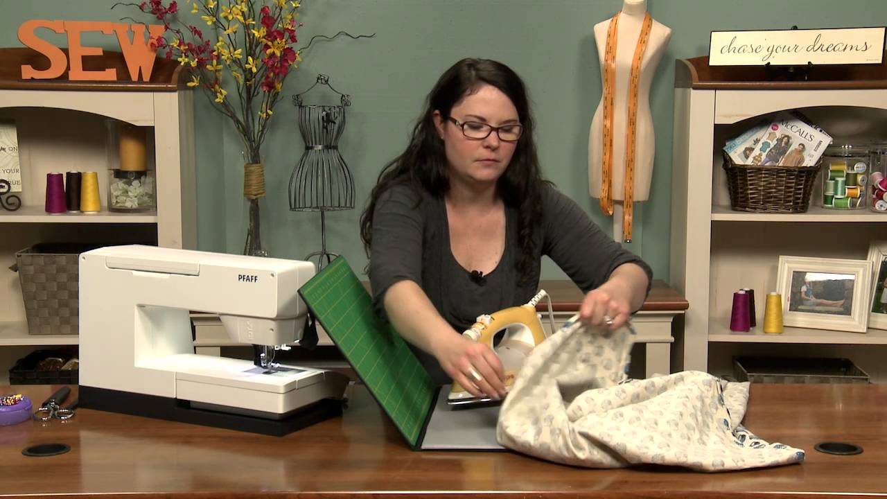 Sewing Corners With a Double-Fold Hem