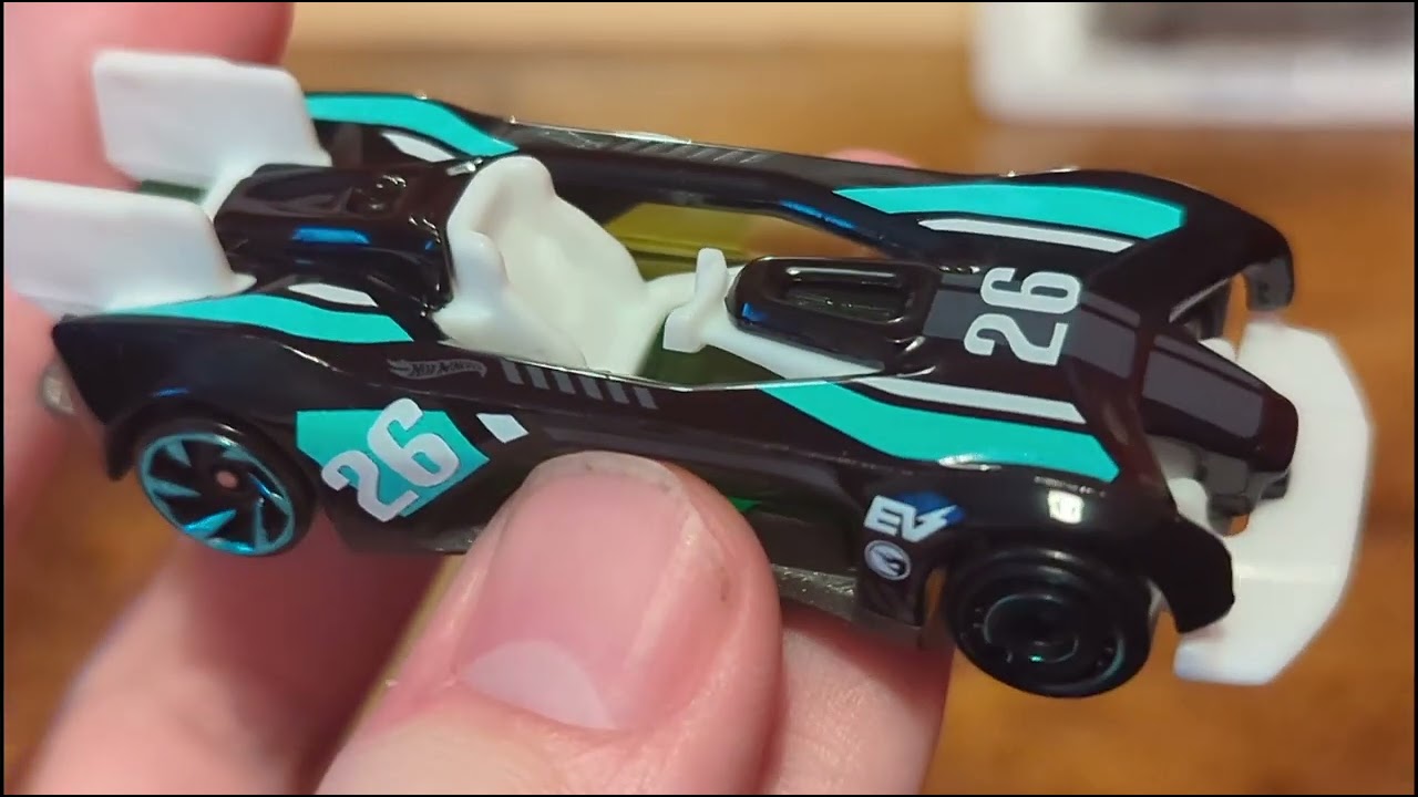 Распаковка и обзор 3 новых моделей Hot Wheels, которые я нашел в Aldi в магазине Blaby #2026 #hot...