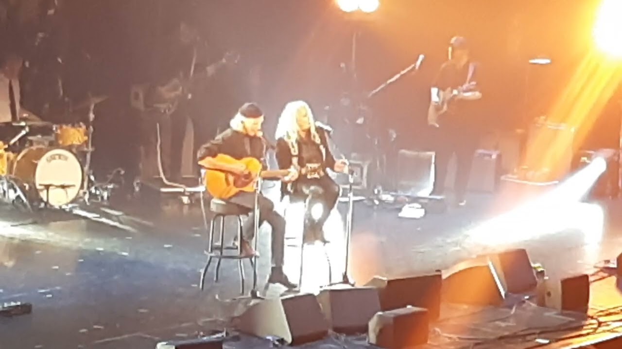 Pugh-hyllning - John Holm & Marie Bergman