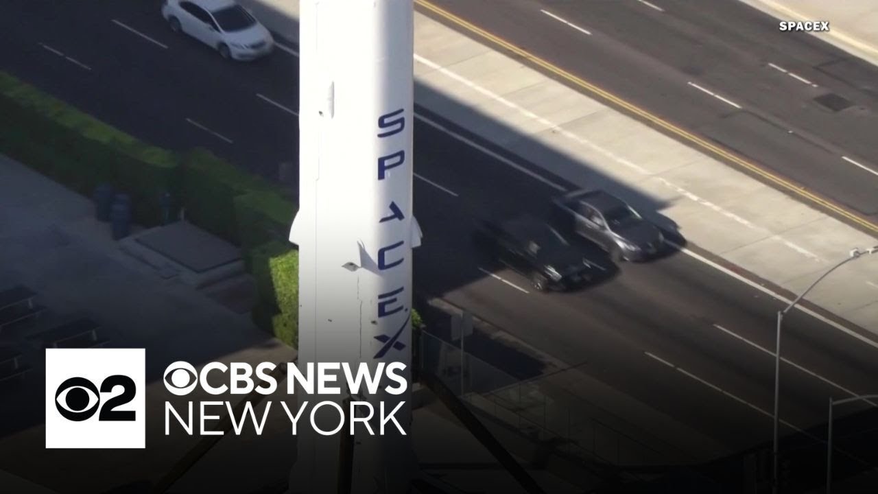SpaceX poised for historic IPO