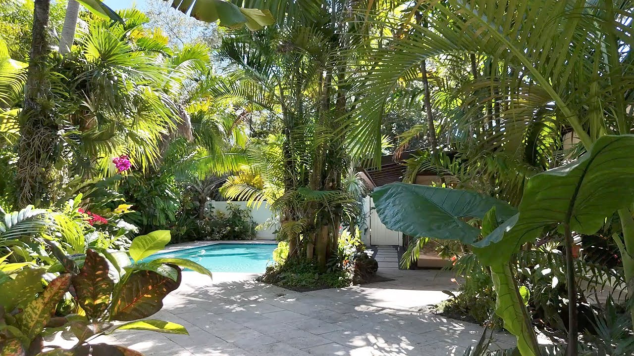 1107 NE 118th Street | Biscayne Park, FL