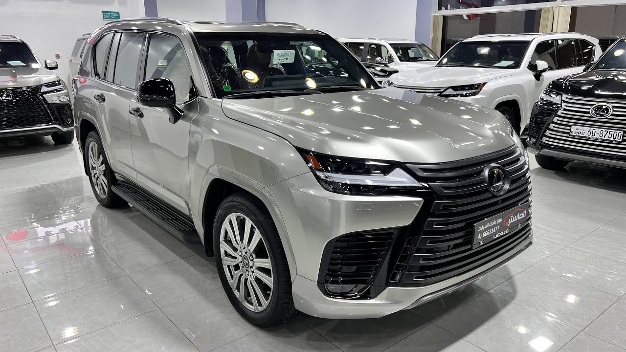 وصل لكزس LX600 2022 فئة VIP اعلى درجة وارد الساير لدى معرض الماستر في اسواق القرين