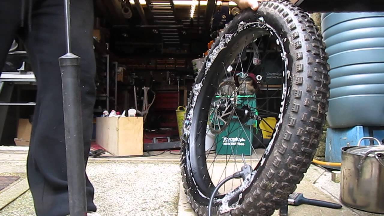 Fatty Tubeless attempt no 1