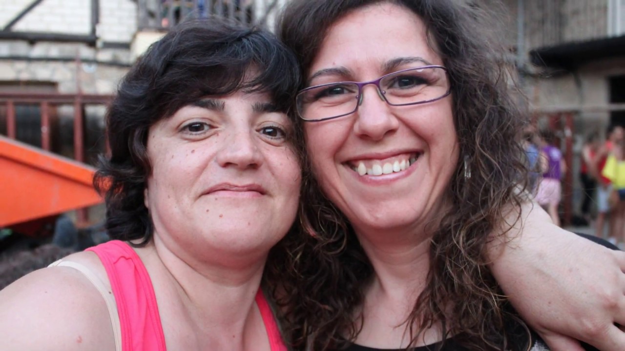 Respetable en fiestas de Garganta la Olla 2)