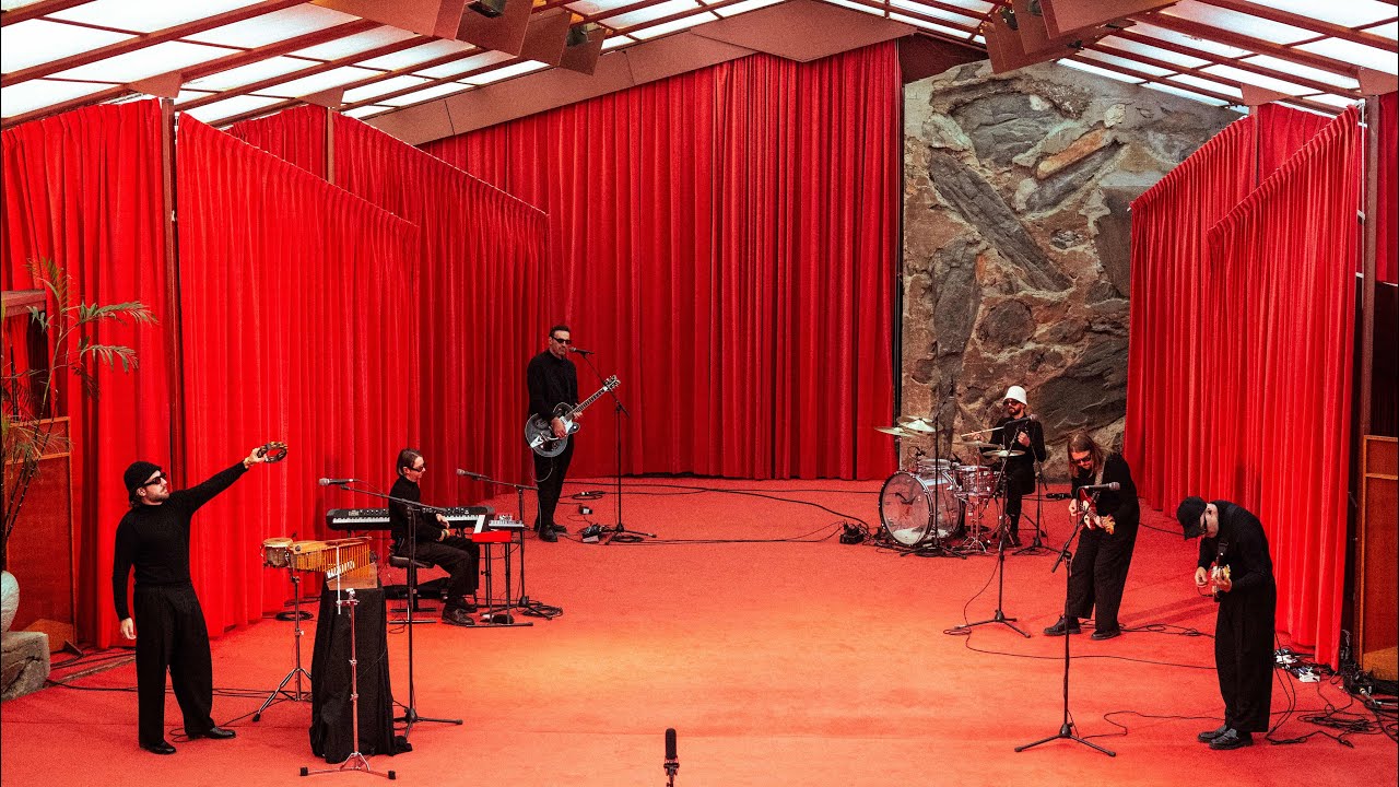 LEISURE - Missing You (Live at Taliesin West)