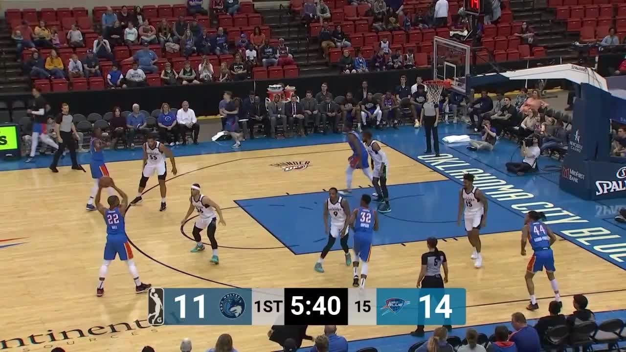 Devon Hall with 20 Points vs. Iowa Wolves