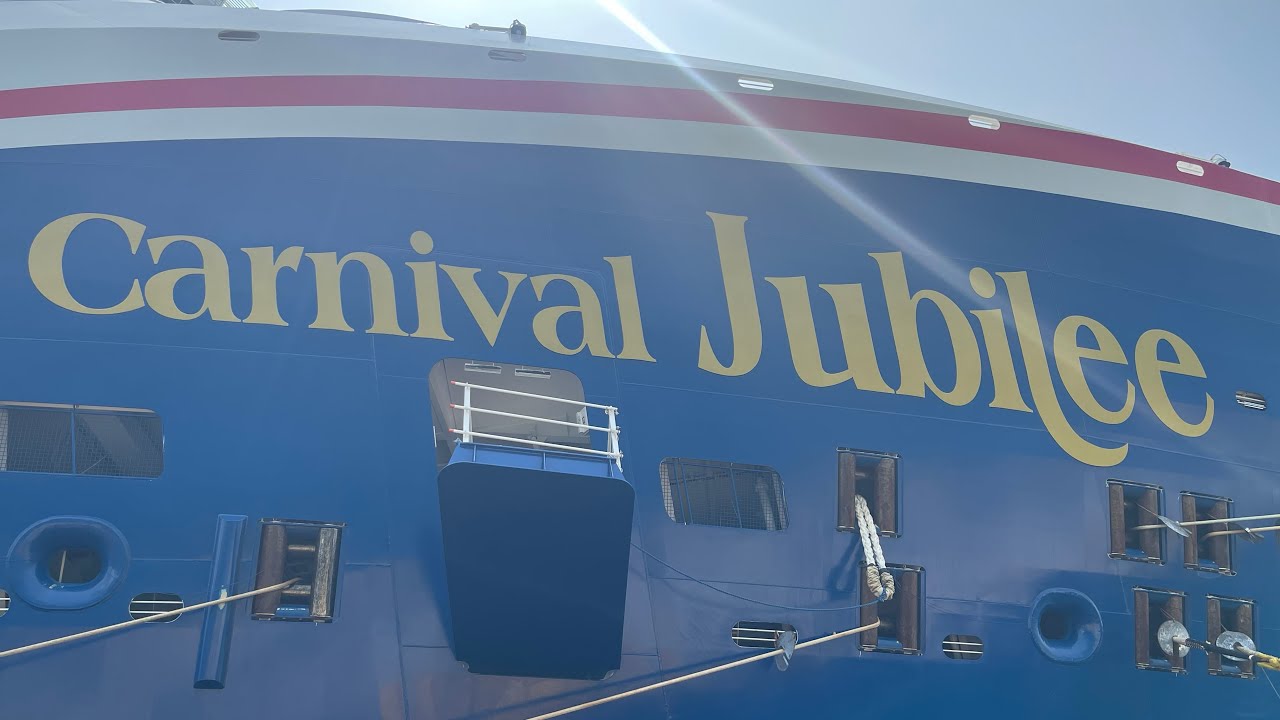 Carnival Jubilee Ocean Suite, Room 12304