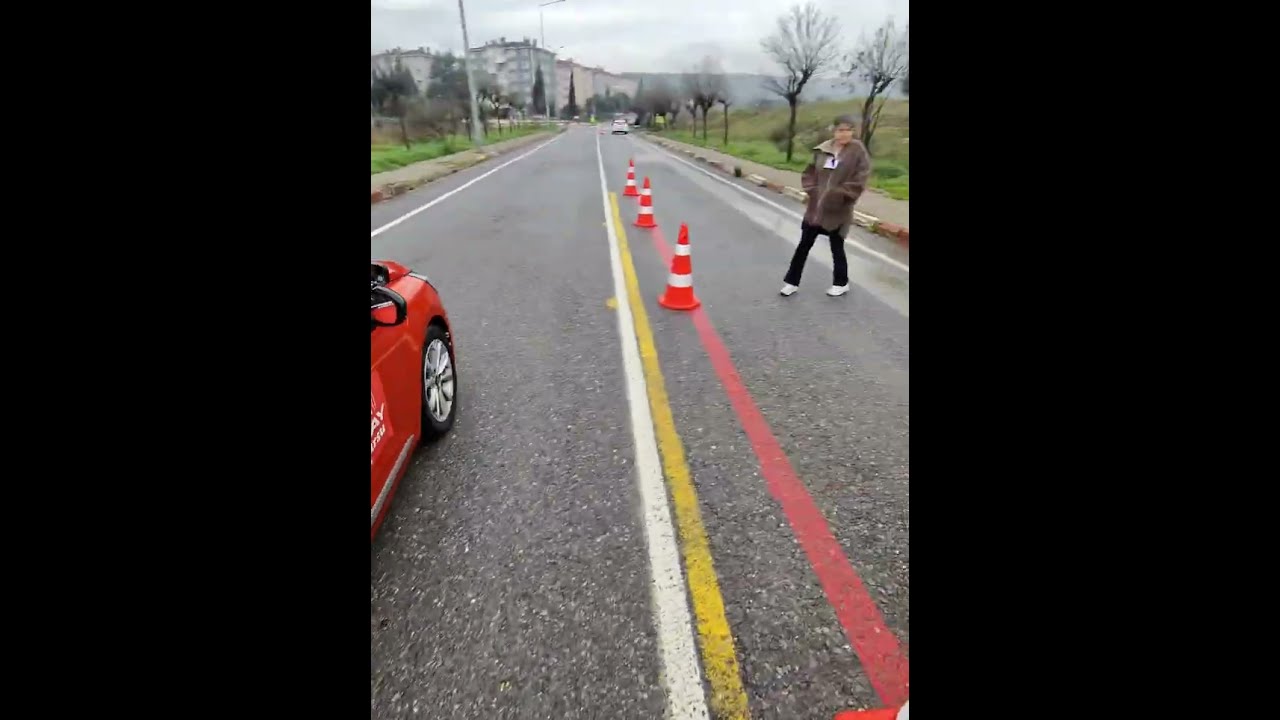 Ani firenden sonra 1. L parkta araç varsa solluyoruz. (Nurcan hn) #otomatikvites