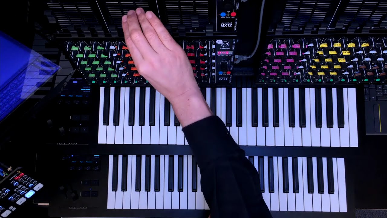 Ambient at 8 - #3 - with Arturia CS 80 V, Dawesome Myth, U-he Hive 2, Expressive E Osmose, Bitwig