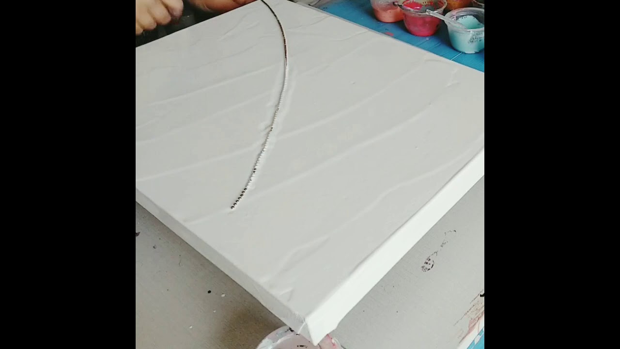 Creating feather with string pulling -  Acrilic Fluid Art